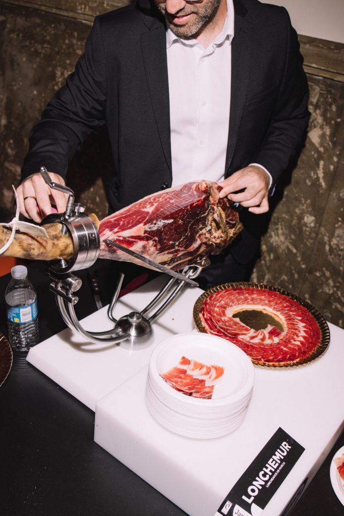 Cortador de jamón para eventos